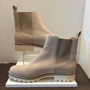 Crown Vintage Tan Ankle Boots with Chunky Sole